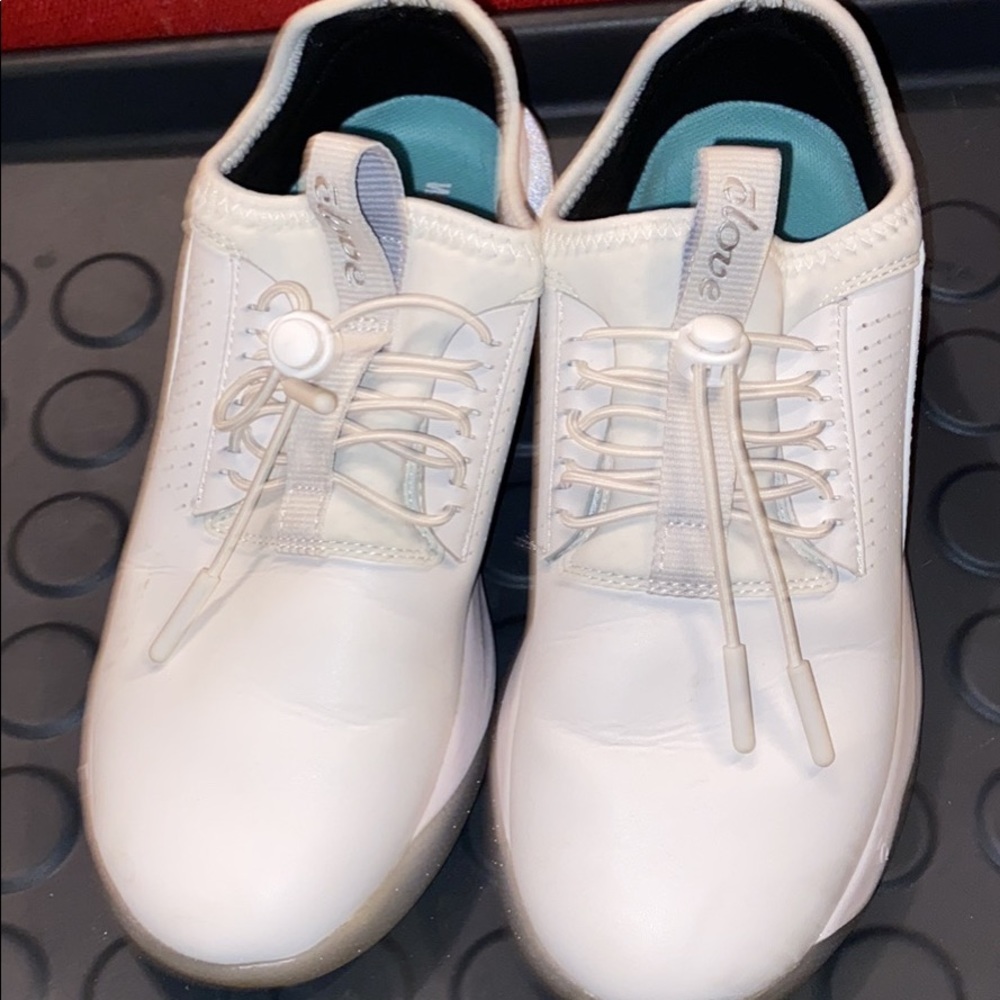 Clove white medical sneakers size 5.5